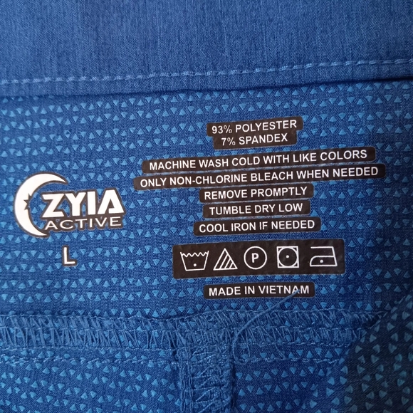 ZYIA Active Outdoor Blue Shorts | EUC | High Rise | Stretch | Belted - Picture 4 of 15